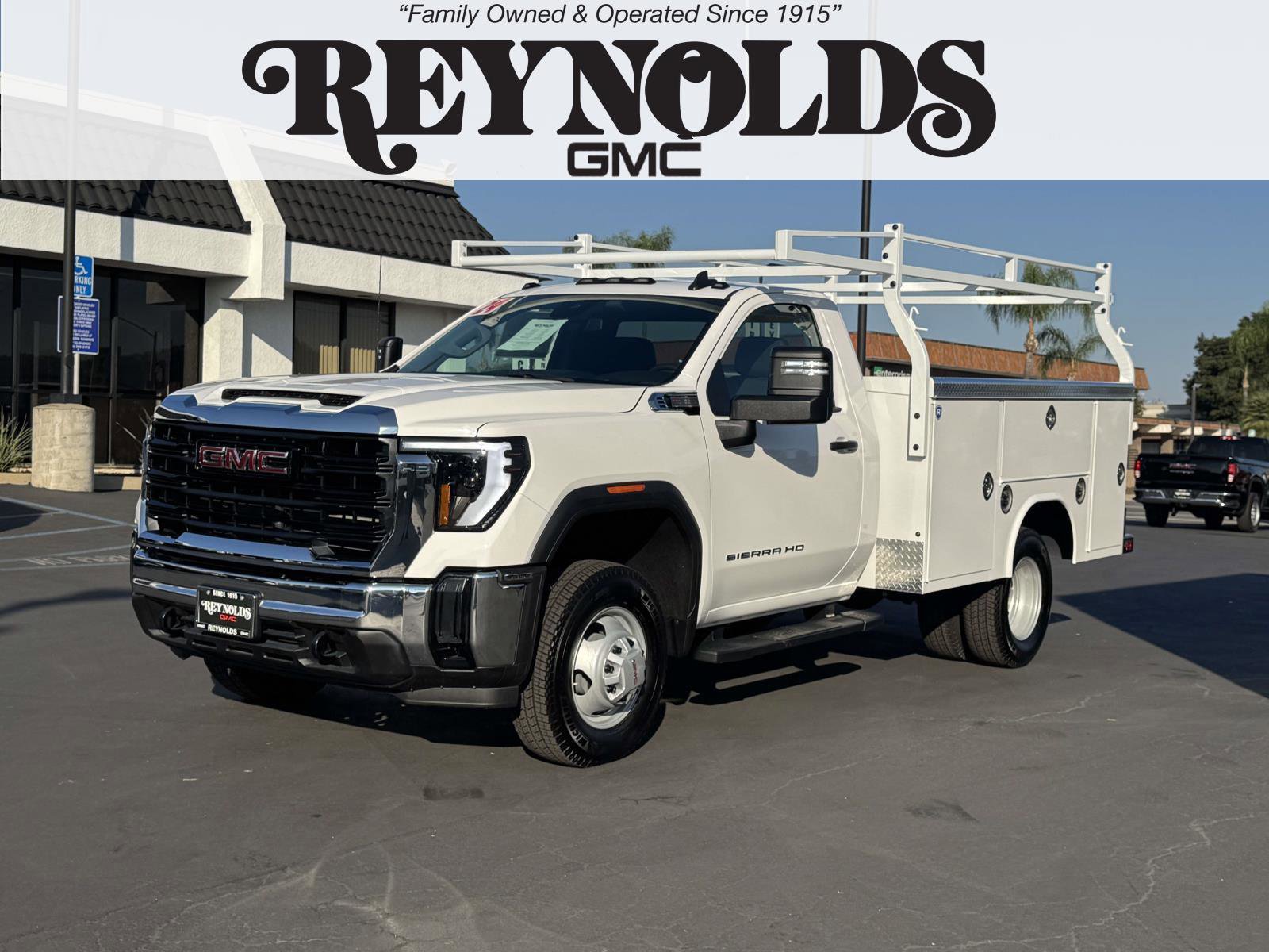 New 2024 GMC Sierra 3500 Pro