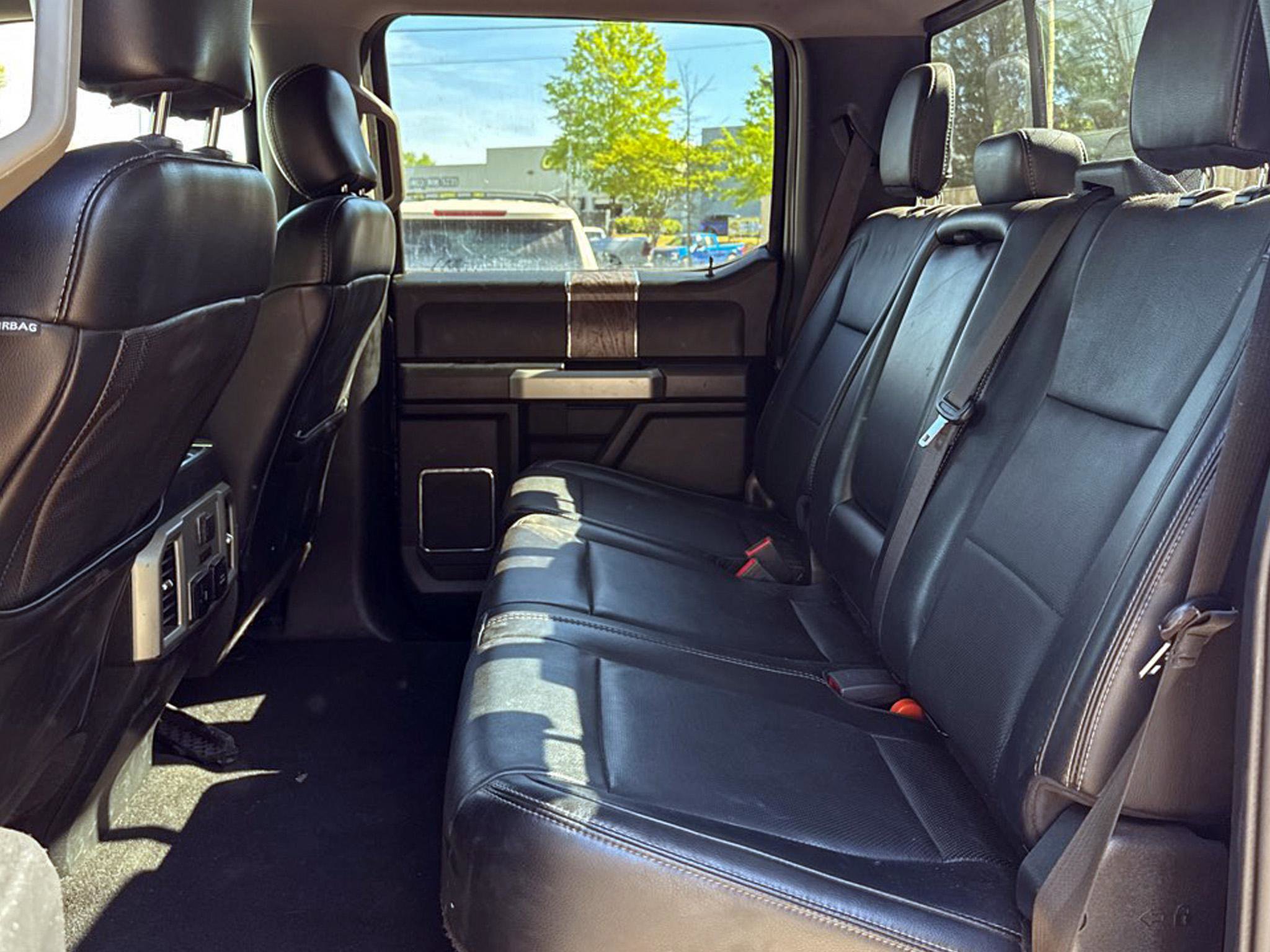 Used 2019 Ford F250 Lariat image 27