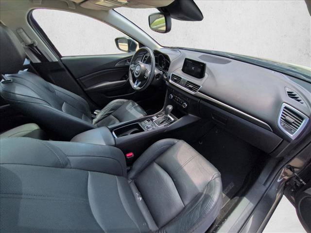 Used 2018 MAZDA MAZDA3 Grand Touring w/ Premium Equipment Package FWD image 20