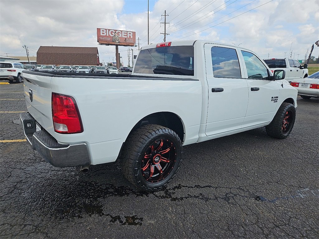 Used 2022 RAM 1500 Classic SLT image 8