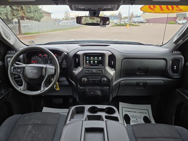 Used 2019 Chevrolet Silverado 1500 Custom Trail Boss w/ Custom Convenience Package AWD/4WD image 4