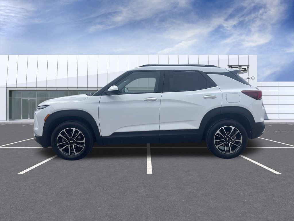 Used 2025 Chevrolet TrailBlazer LT image 5