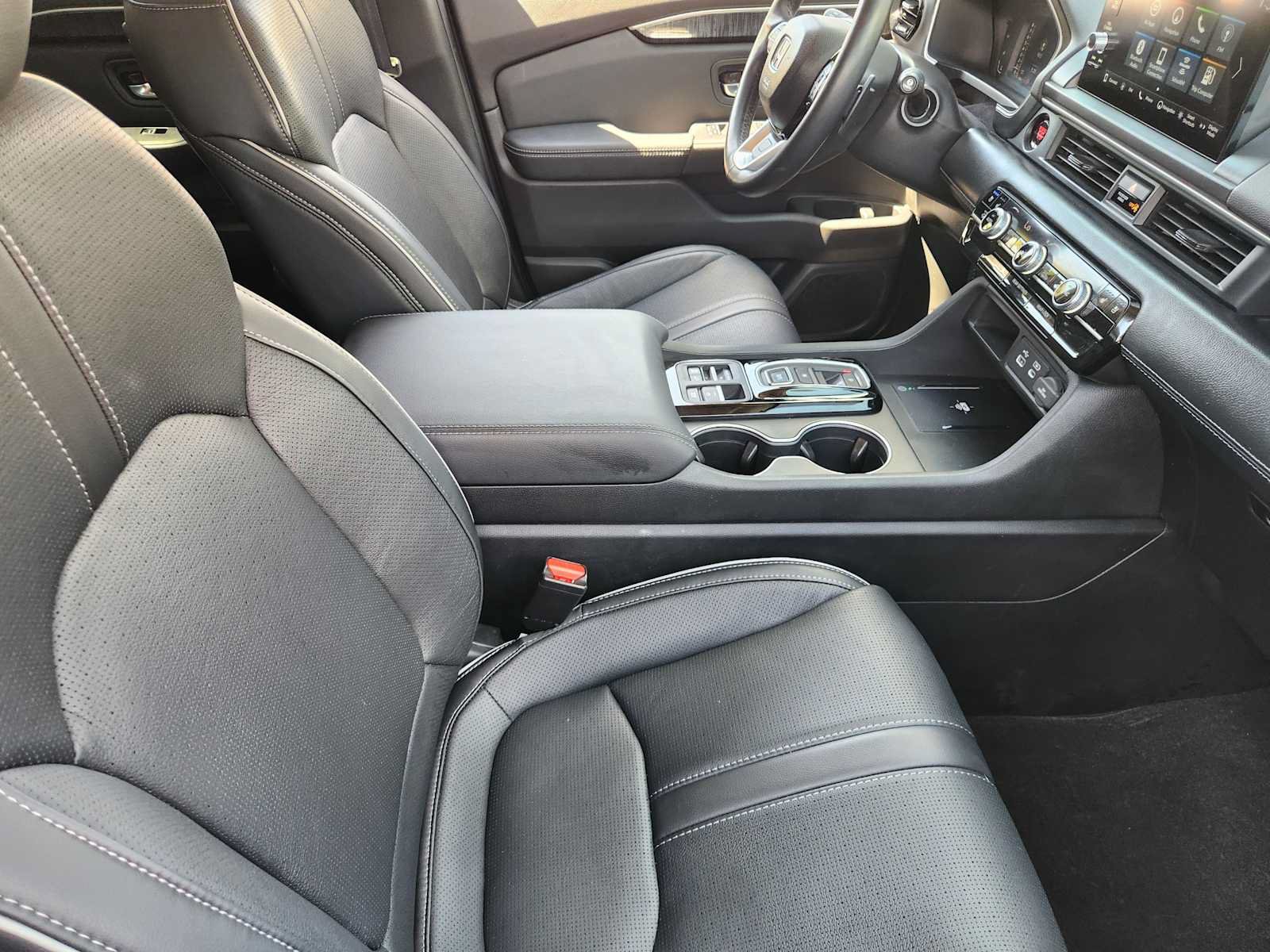 Certified 2024 Honda Pilot Elite image 13