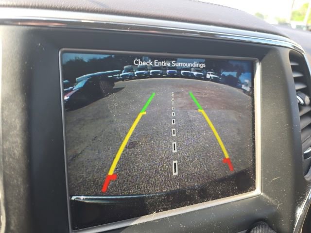 Used 2018 Jeep Grand Cherokee Overland RWD image 15