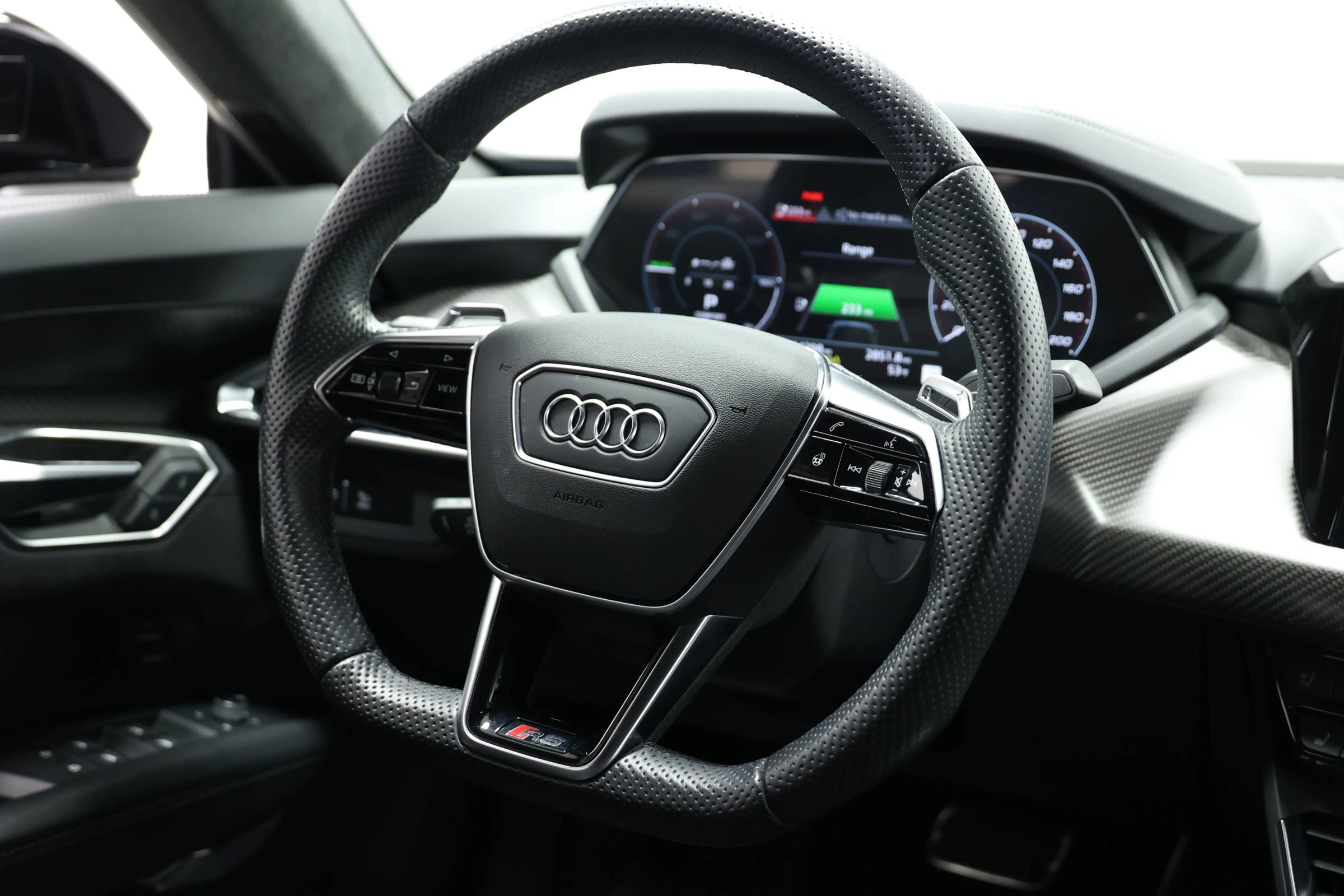 Used 2022 Audi RS e-tron GT w/ Carbon Performance Package image 84