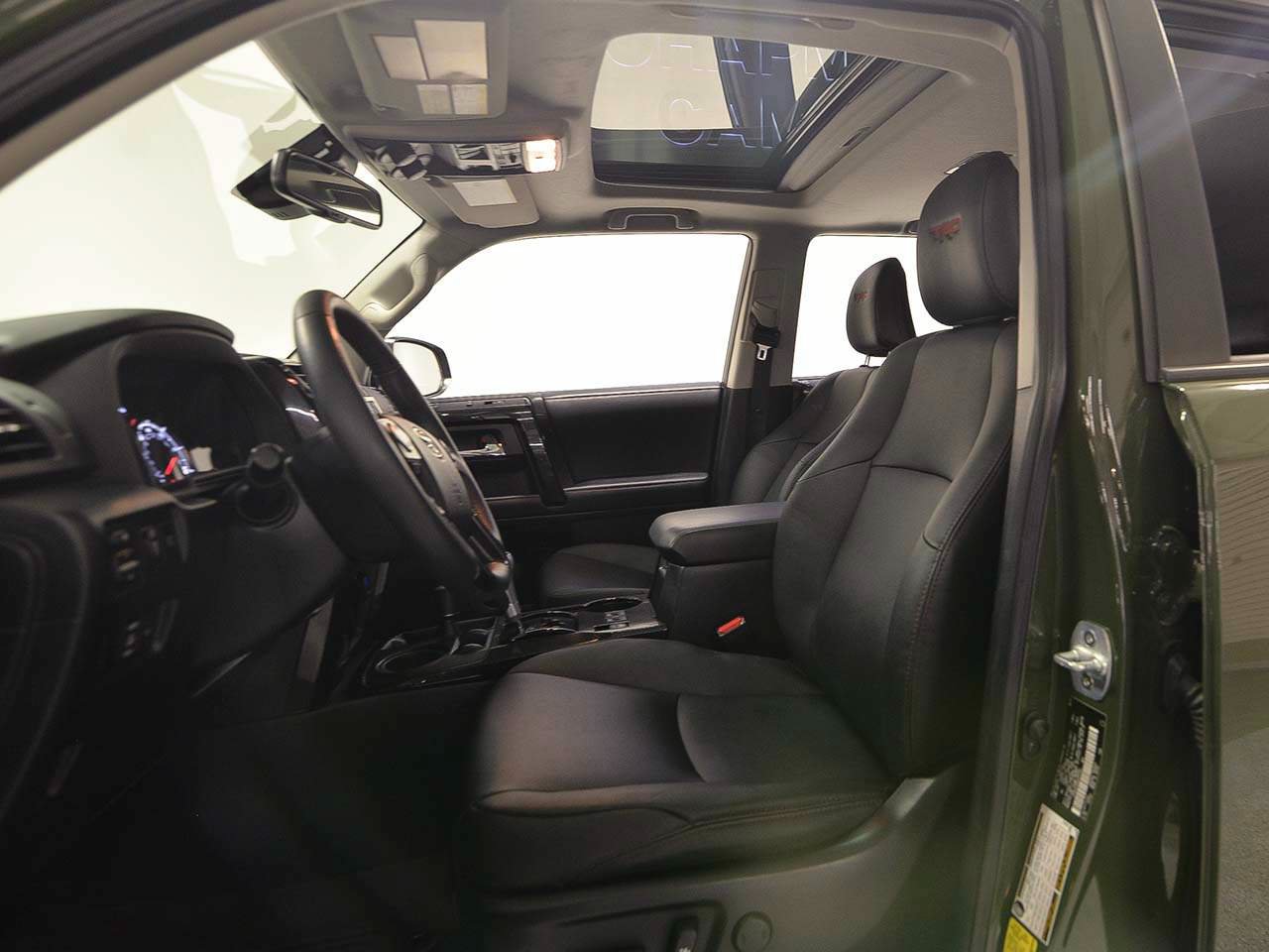 Used 2022 Toyota 4Runner TRD Off-Road Premium w/ Moonroof Package AWD/4WD image 8