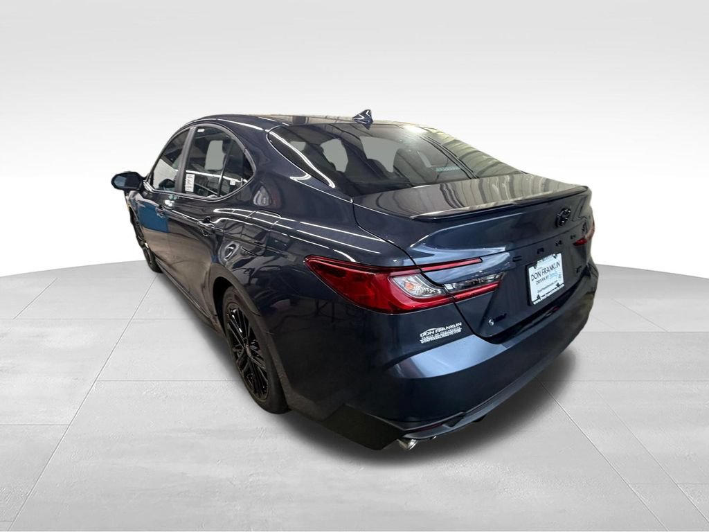 New 2026 Toyota Camry Hybrid FWD image 3