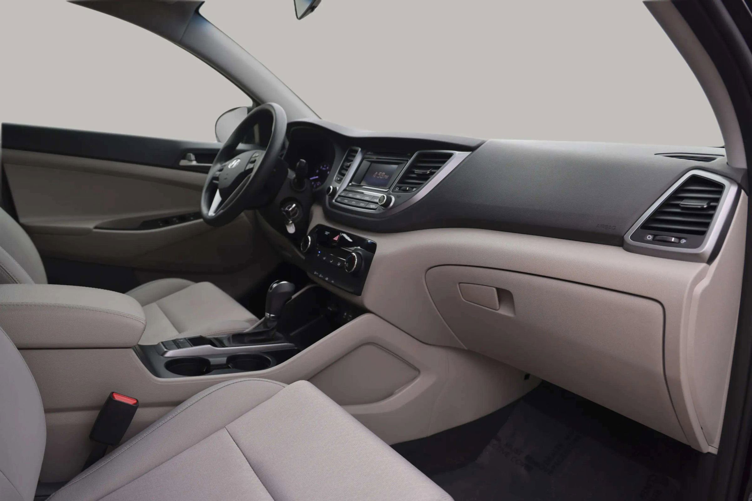 Used 2018 Hyundai Tucson SE image 32