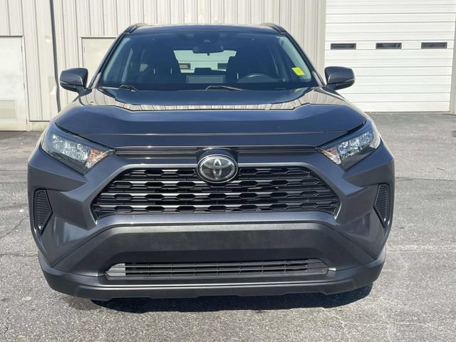 Used 2020 Toyota RAV4 LE FWD image 2