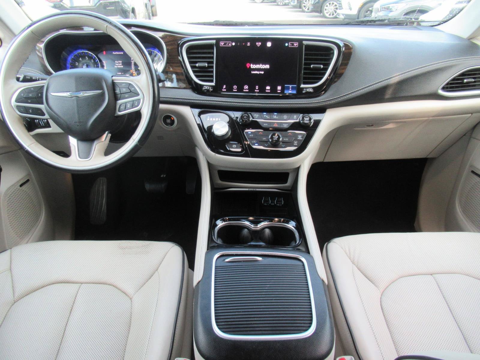 Used 2021 Chrysler Pacifica Limited w/ Premium & Safety Sphere Group AWD/4WD image 12