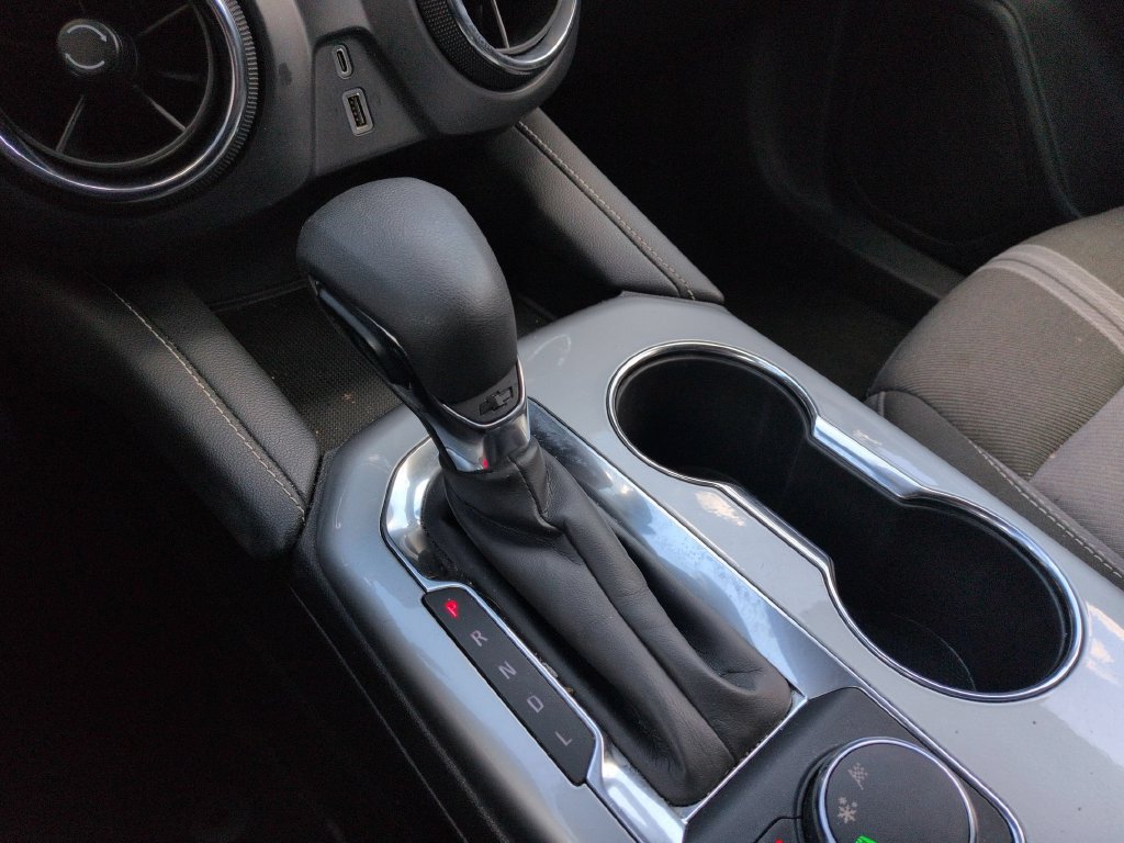 Used 2025 Chevrolet Blazer LT FWD image 19