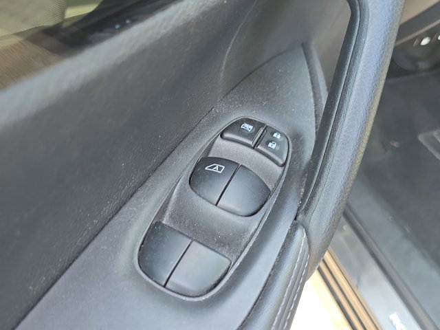 Used 2019 Nissan Rogue Sport SV w/ Technology Package image 7