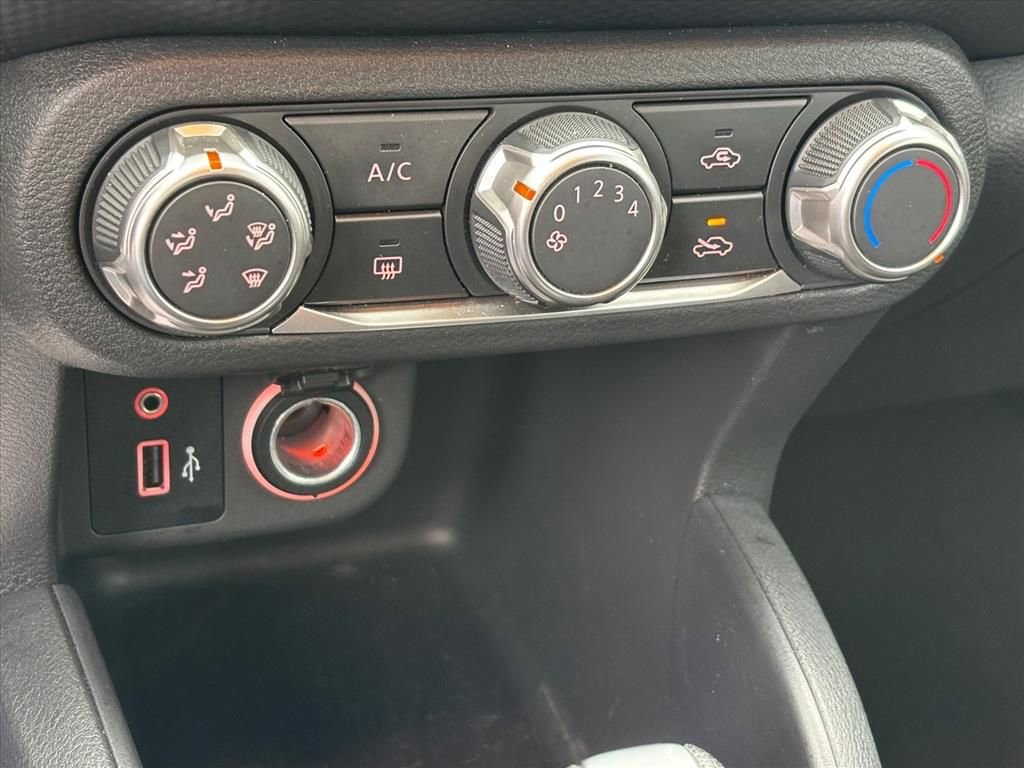 Used 2024 Nissan Kicks S image 18