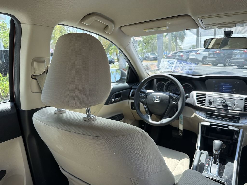 Used 2015 Honda Accord LX image 9