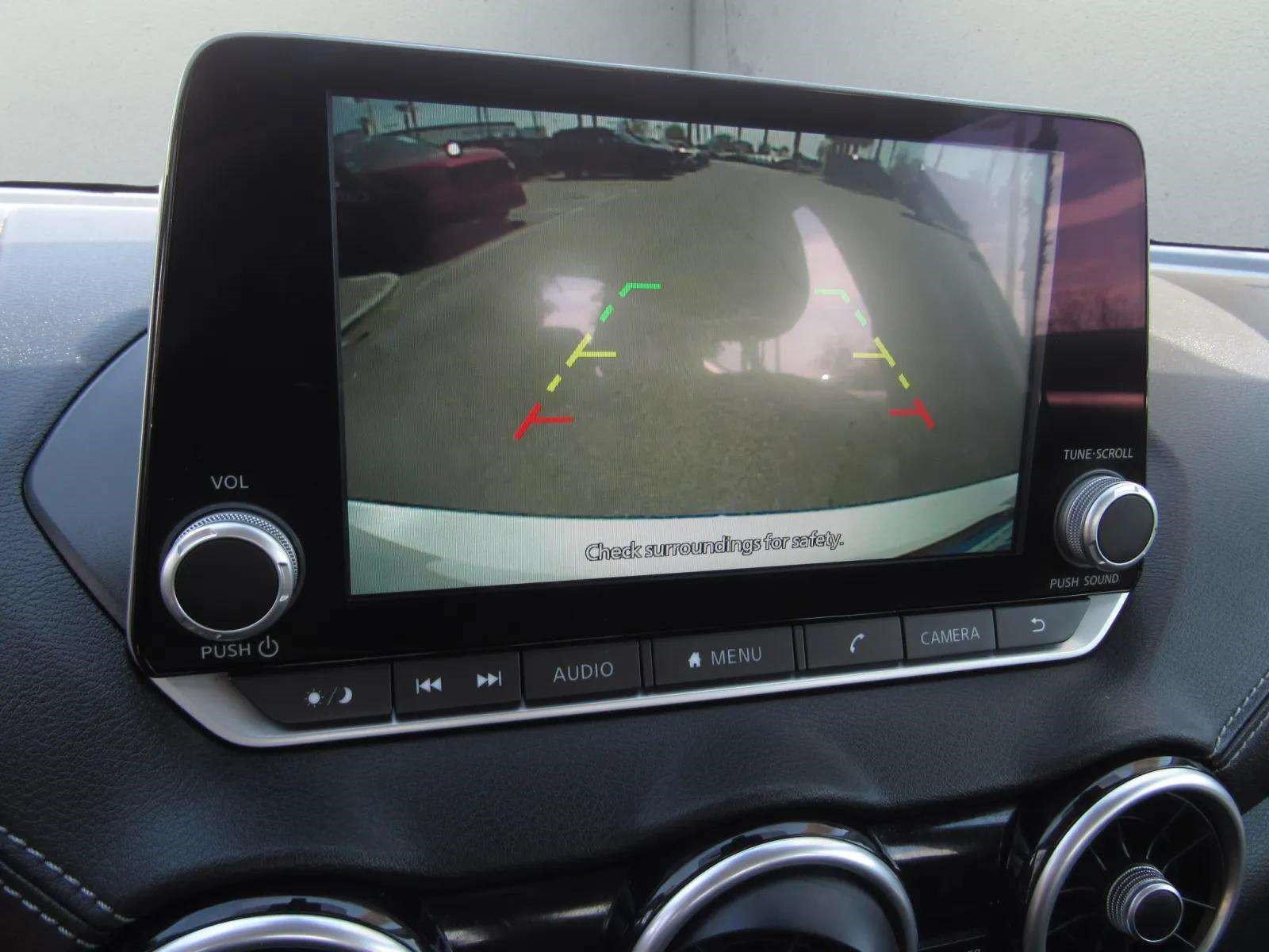 Used 2024 Nissan Sentra SV FWD image 18