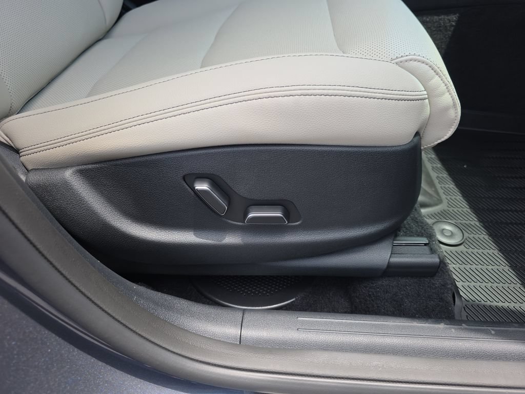 New 2026 Genesis GV70 2.5T Select AWD/4WD image 34