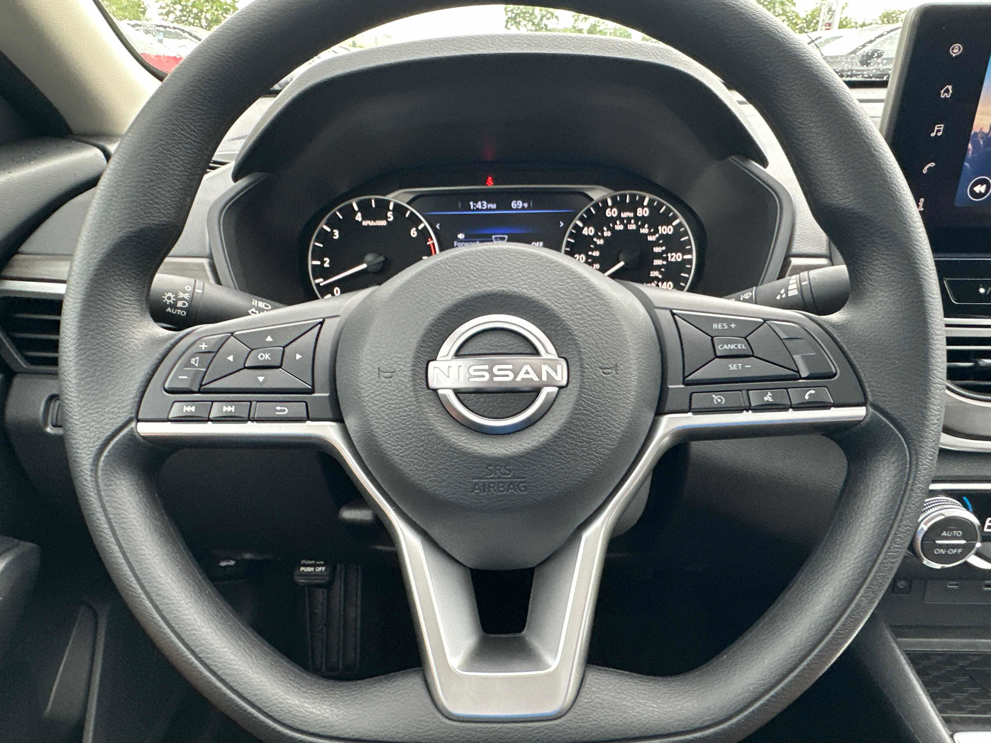New 2026 Nissan Altima 2.5 SV w/ SV Special Edition Package FWD image 40