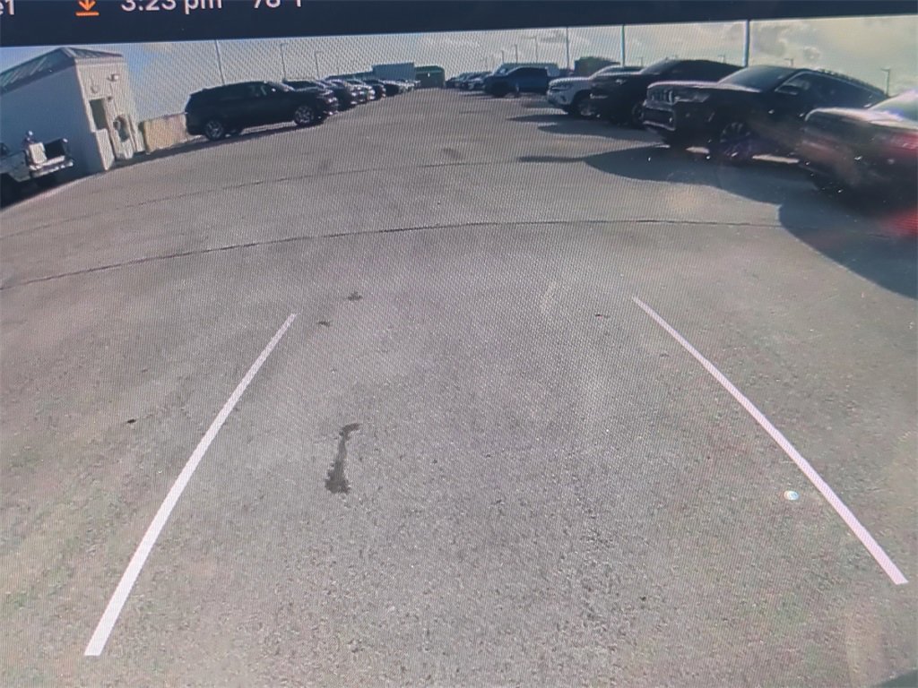 Used 2023 Tesla Model Y Performance image 23