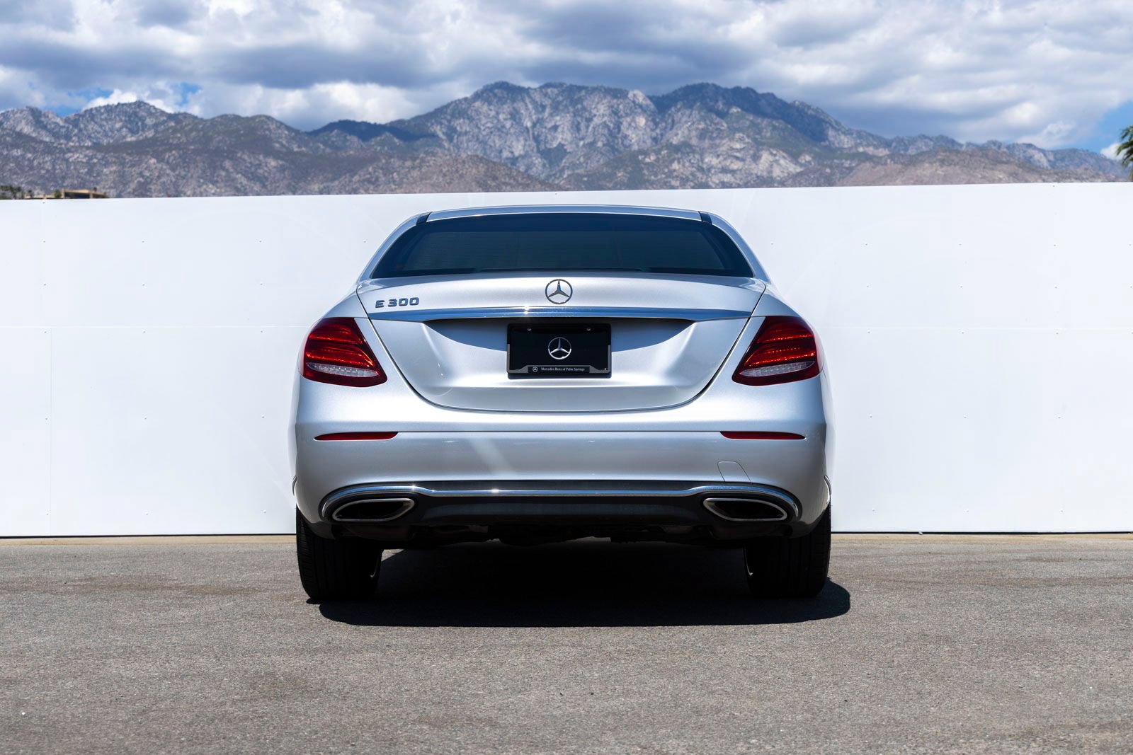 Used 2019 Mercedes-Benz E 300 image 4