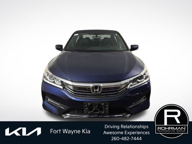 Used 2017 Honda Accord Sport image 3