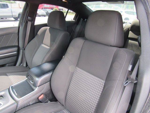 Used 2023 Dodge Charger SXT RWD image 25