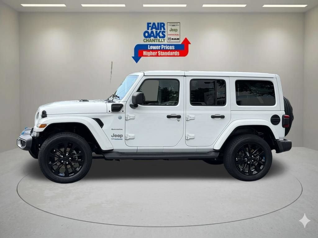 Certified 2022 Jeep Wrangler Unlimited Sahara w/ Cold Weather Group AWD/4WD image 12