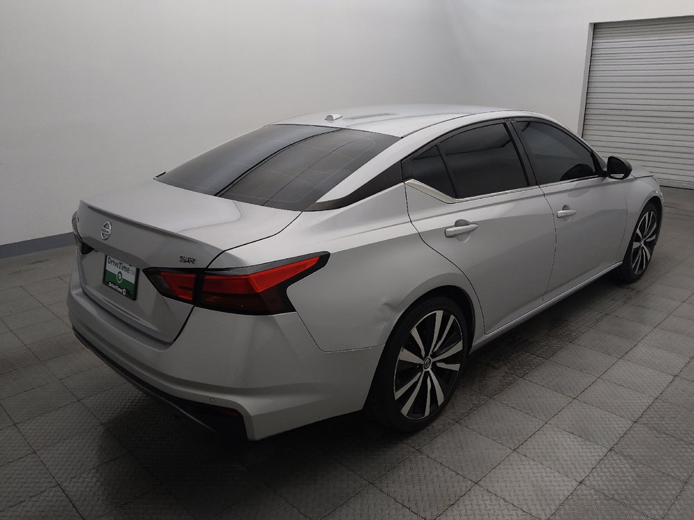 Used 2021 Nissan Altima 2.5 SR FWD image 9