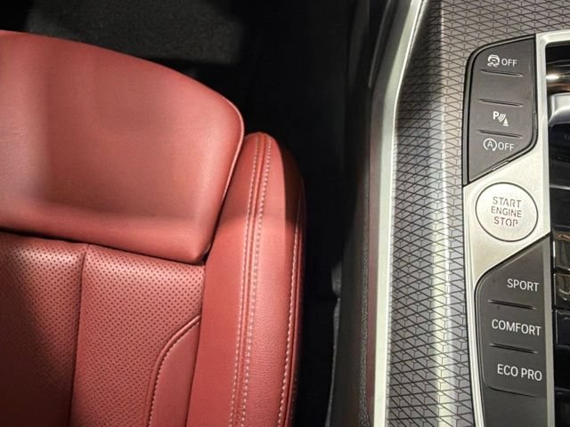 Certified 2023 BMW 330i xDrive Sedan w/ M Sport Package AWD/4WD image 38
