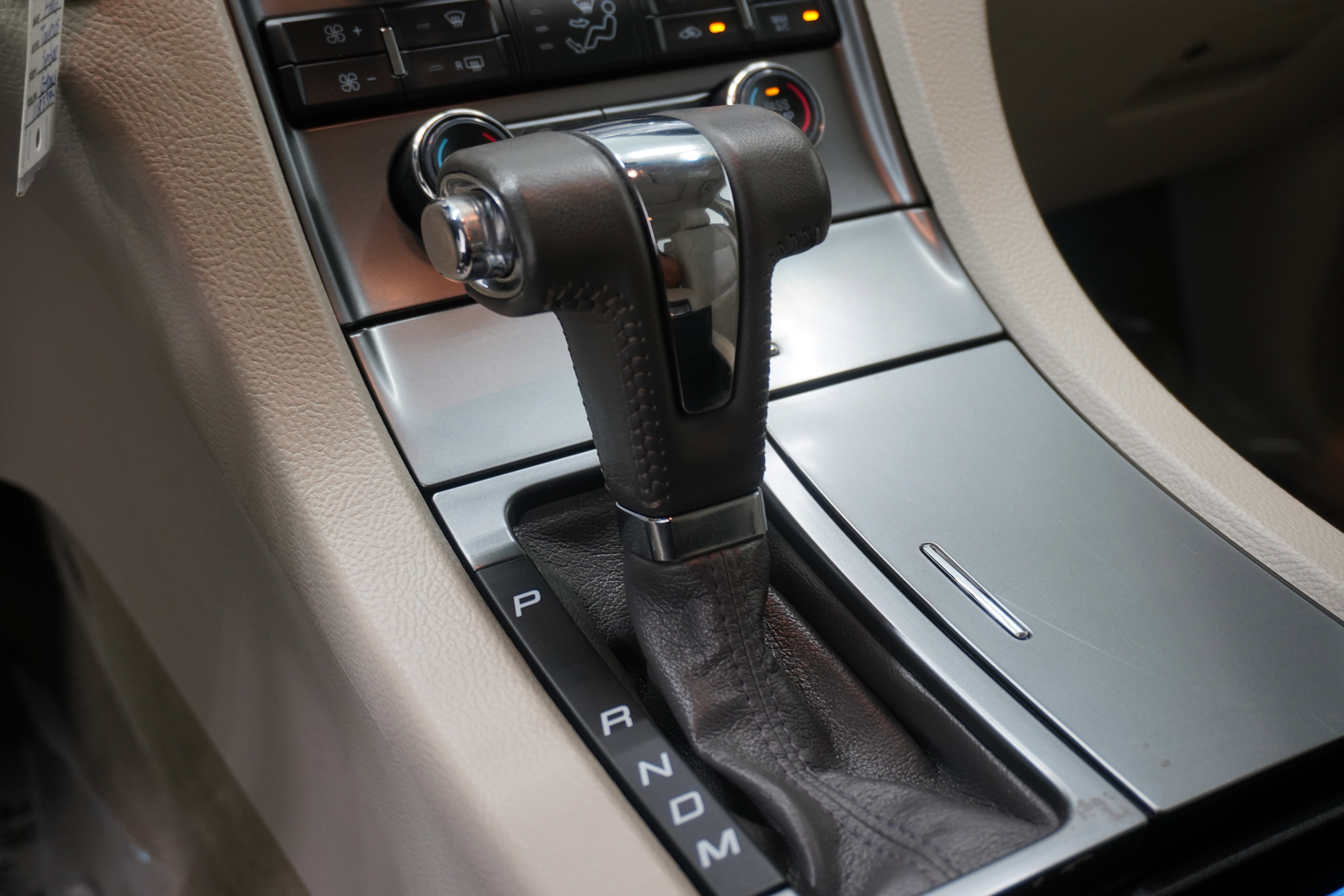 Used 2011 Ford Taurus Limited w/ 301A Rapid Spec Order Code image 22