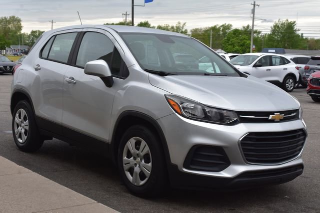 Used 2017 Chevrolet Trax LS FWD image 9
