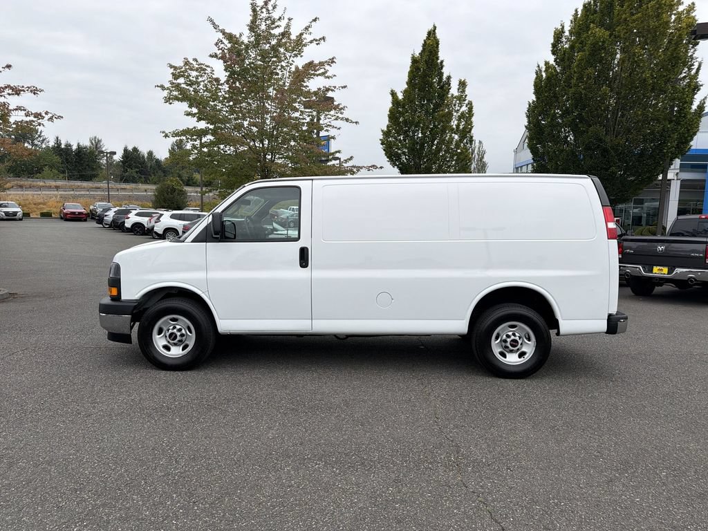 Certified 2018 GMC Savana 2500 w/ Driver Convenience Package RWD image 6