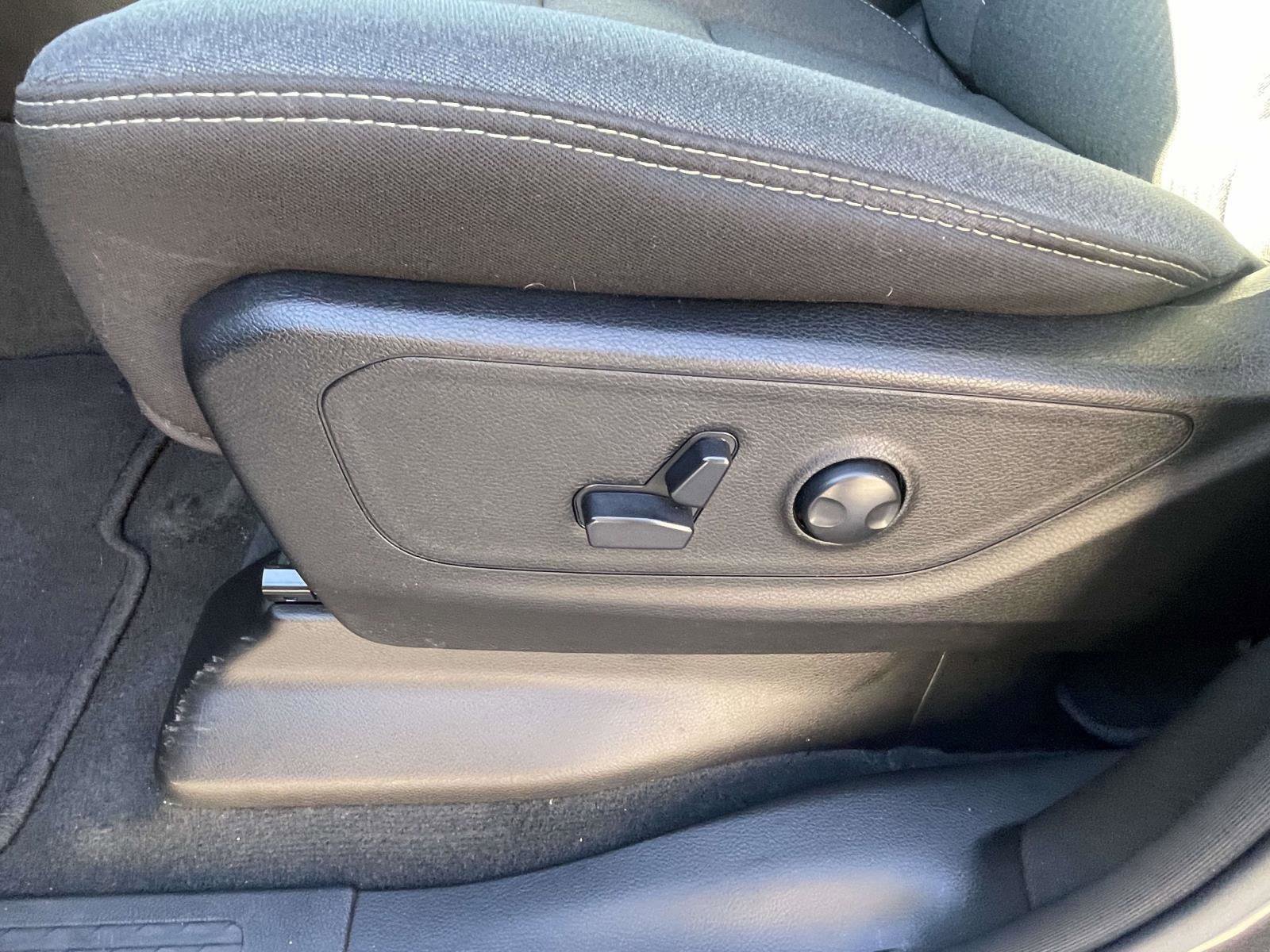 Used 2024 RAM 1500 Big Horn image 16