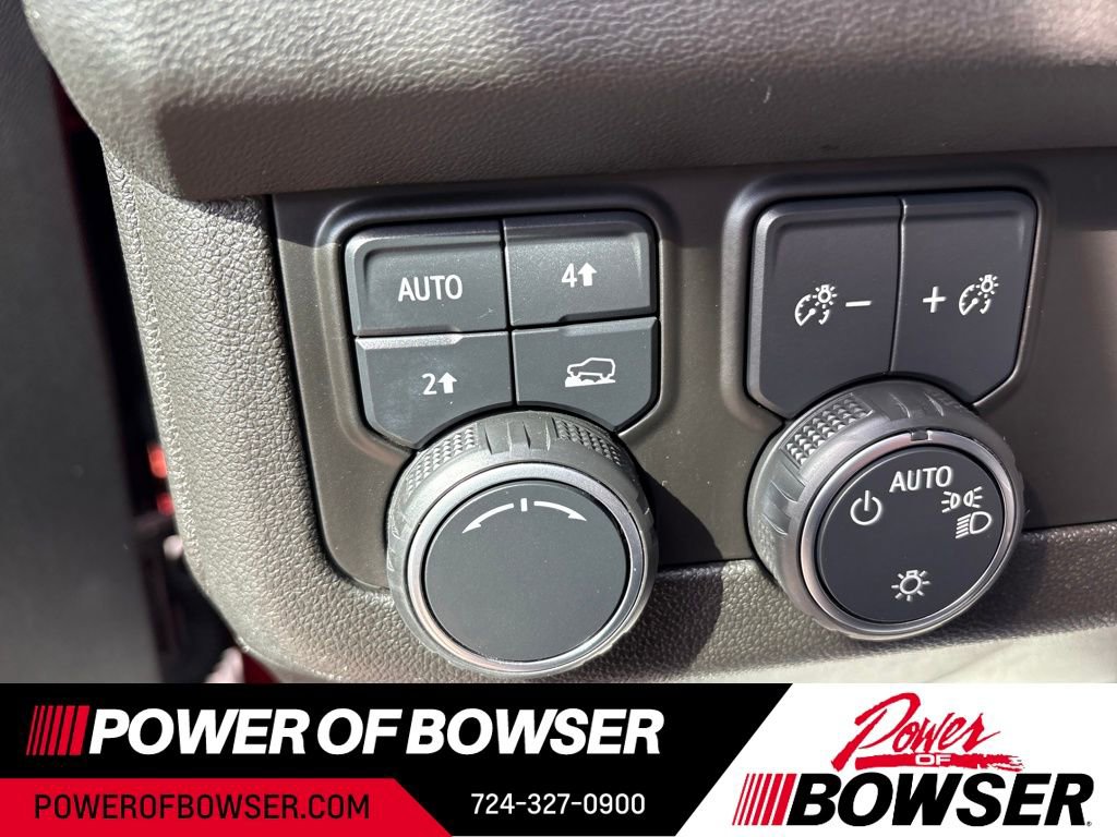 Used 2021 Chevrolet Tahoe RST w/ Luxury Package image 16