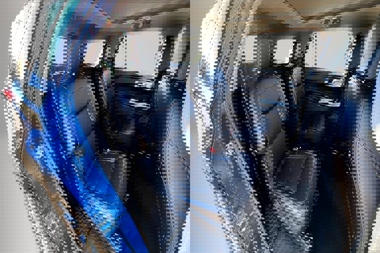 Used 2021 Ford Explorer Limited w/ Equipment Group 301A image 25