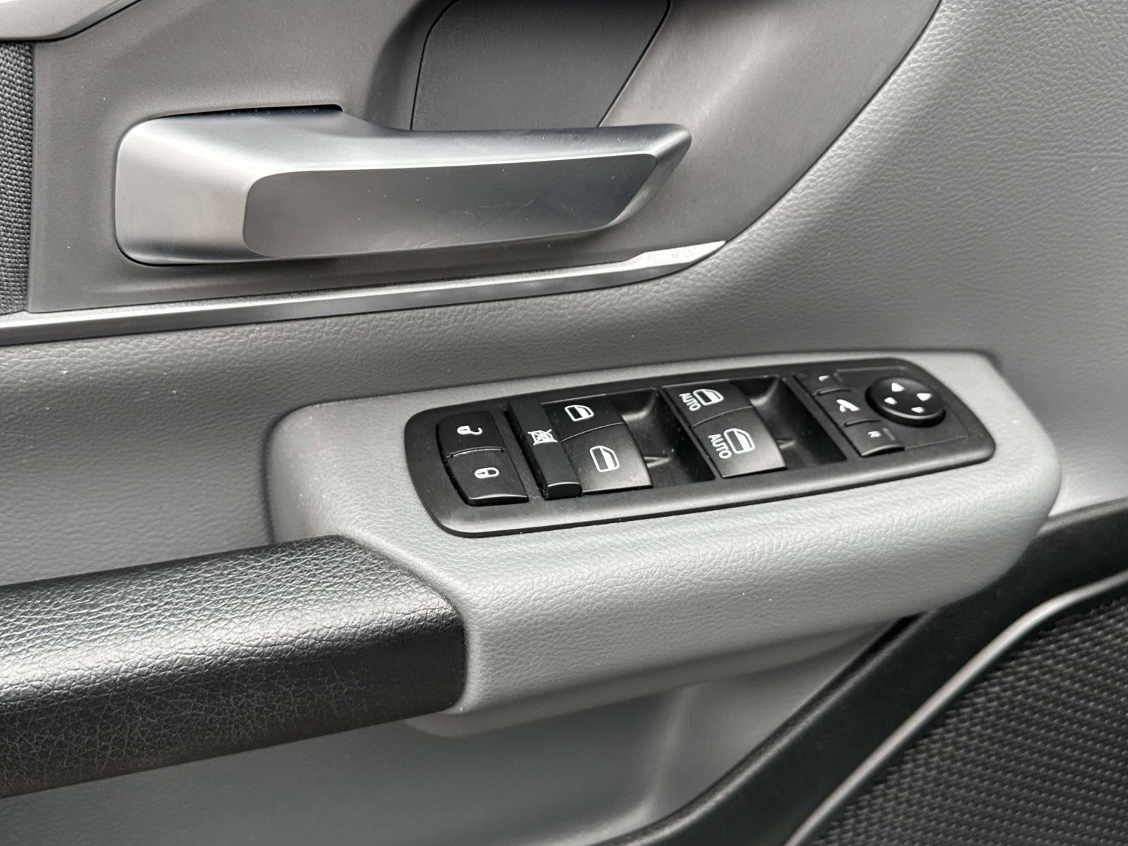 Used 2020 RAM 1500 Big Horn image 23