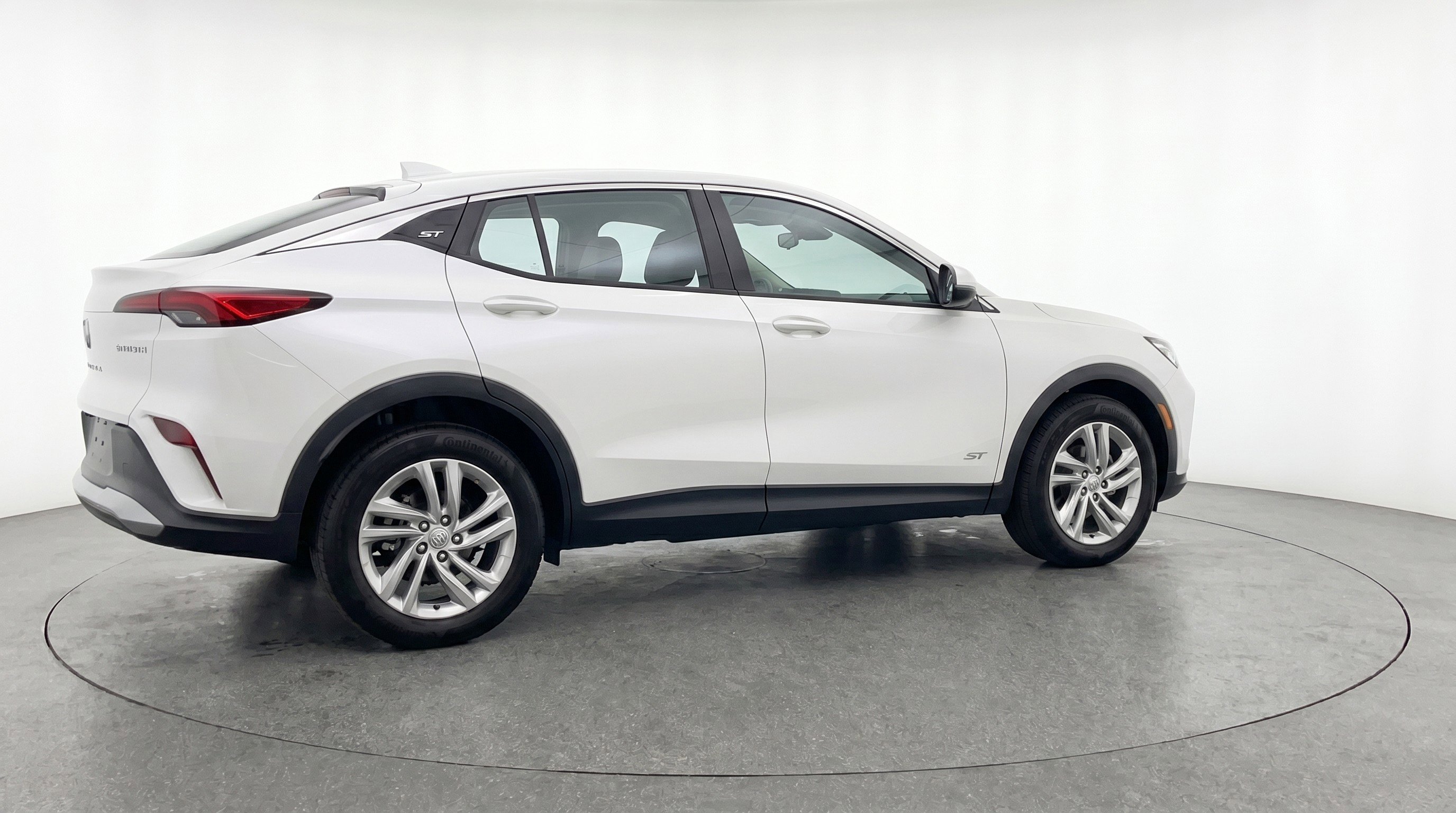 Used 2025 Buick Envista Preferred FWD image 9