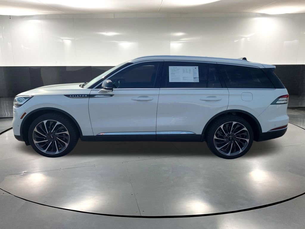 Used 2022 Lincoln Aviator Reserve w/ Equipment Group 201A AWD/4WD image 11