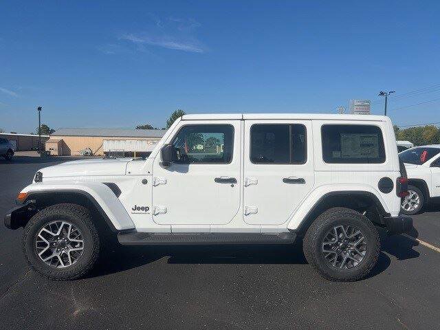 New 2025 Jeep Wrangler Sahara image 19
