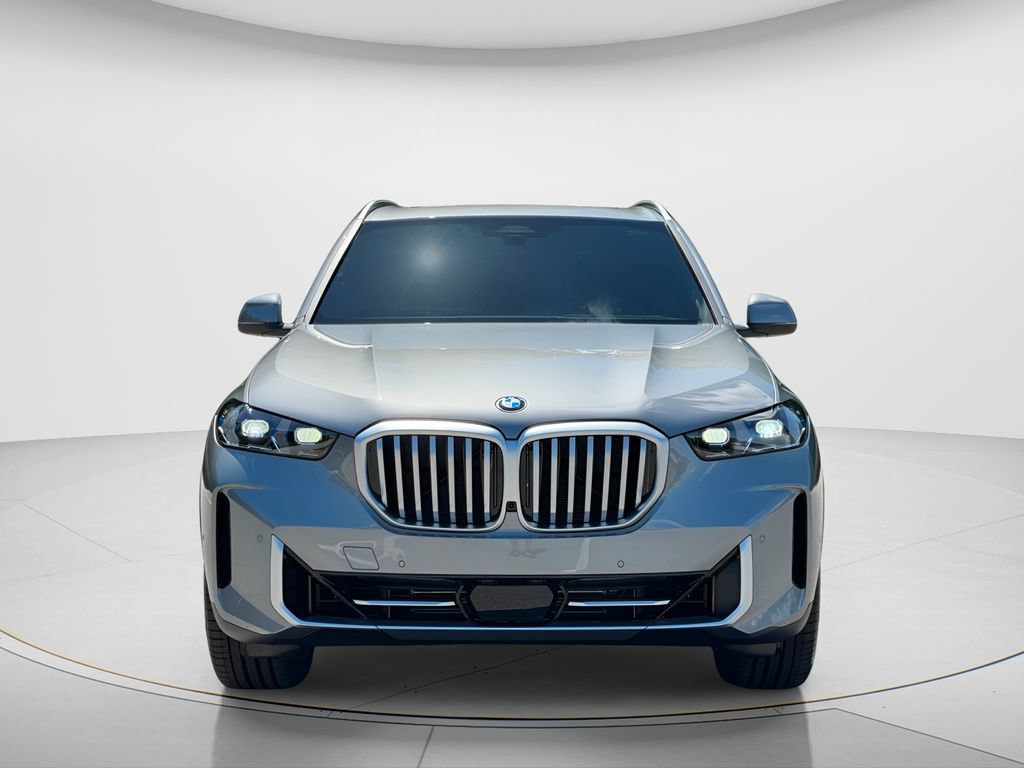New 2026 BMW X5 xDrive40i w/ Premium Package AWD/4WD image 2