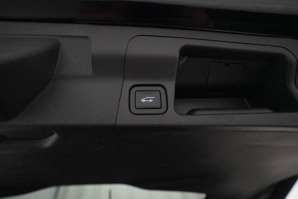 Used 2018 GMC Acadia Denali AWD/4WD image 14