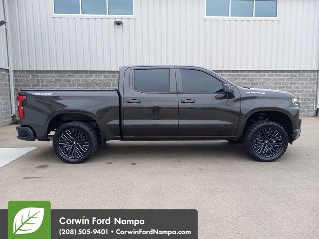 Used 2021 Chevrolet Silverado 1500 RST w/ Max Trailering Package image 2