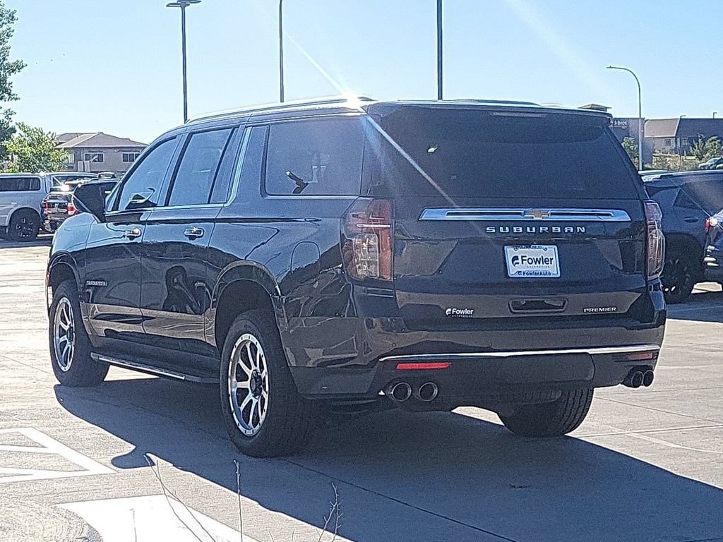 Used 2023 Chevrolet Suburban Premier AWD/4WD image 6