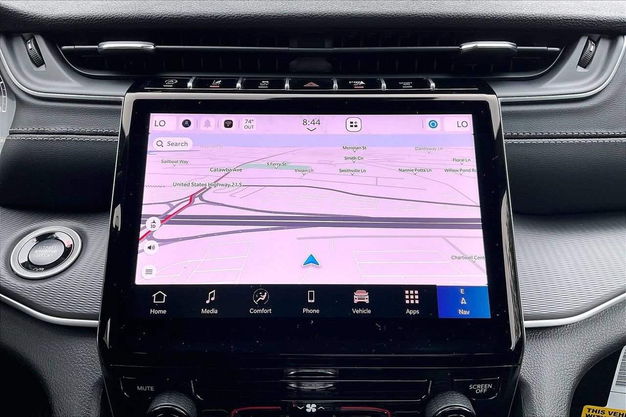 New 2027 Jeep Grand Cherokee Laredo RWD image 12