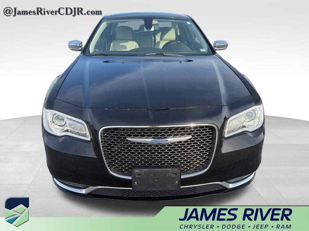Used 2019 Chrysler 300 Limited image 3