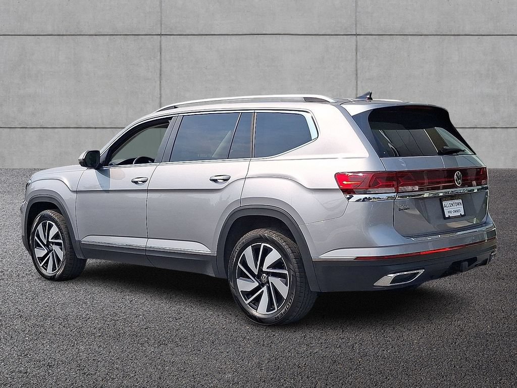 Used 2024 Volkswagen Atlas SEL AWD/4WD image 6