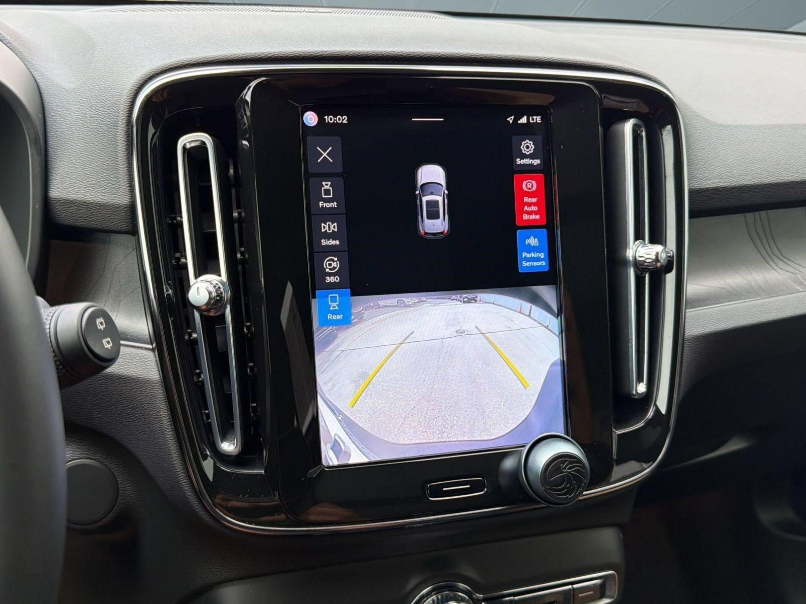 Used 2023 Volvo XC40 Recharge Ultimate AWD/4WD image 20