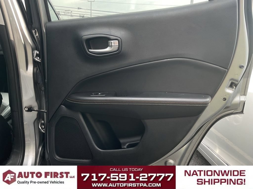 Used 2020 Jeep Compass Latitude AWD/4WD image 11