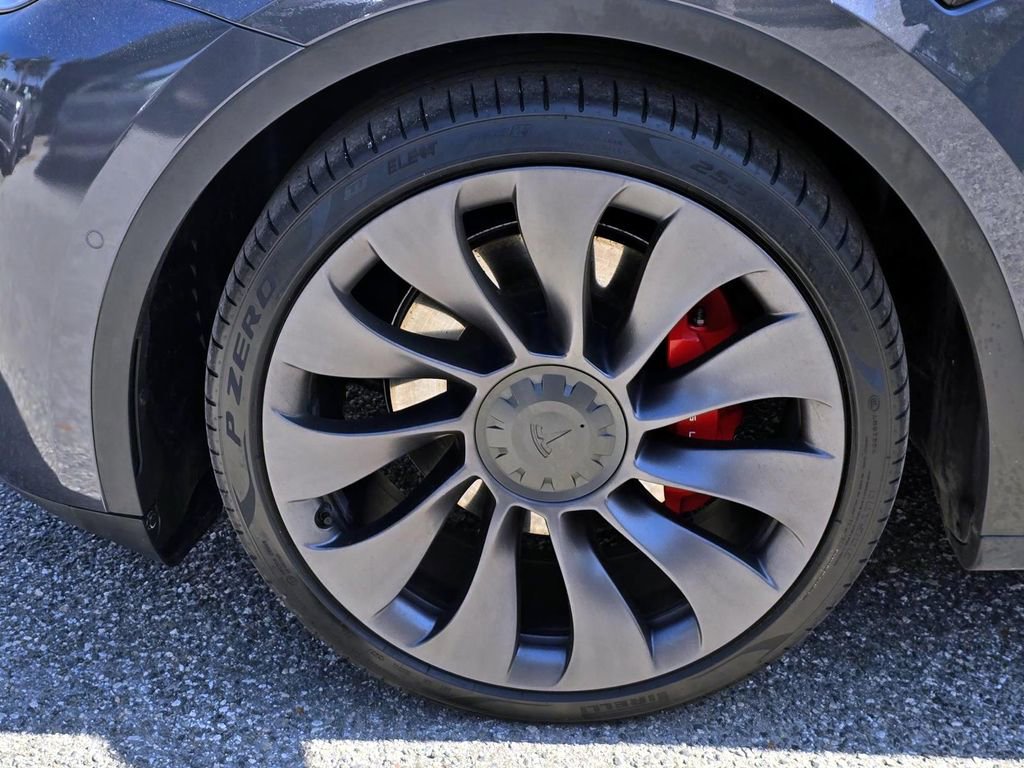 Used 2021 Tesla Model Y Performance image 7