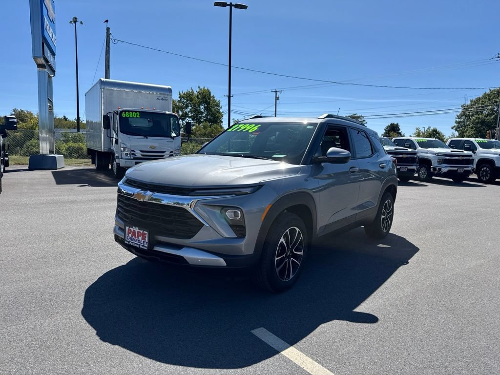 Used 2026 Chevrolet TrailBlazer LT w/ Convenience Package AWD/4WD image 10