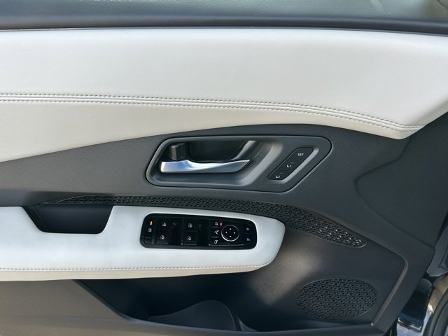 Certified 2023 Nissan Ariya AWD image 21